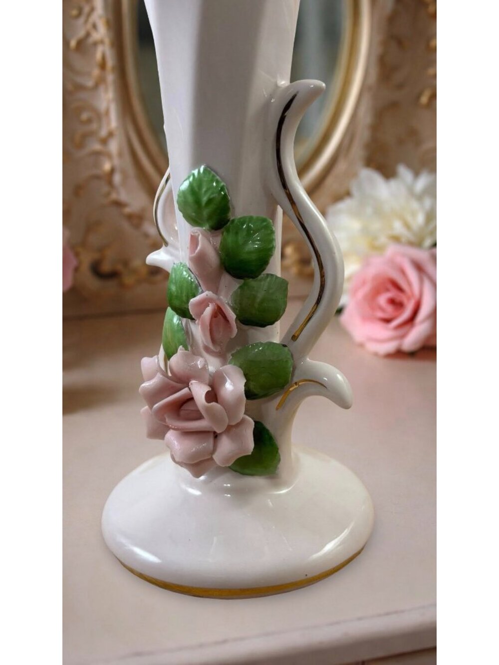 Vintage Ceramic Bud Vase With Applied Pink Roses & Green Leaves Gold Accents 6.5 - Picture 4 of 4